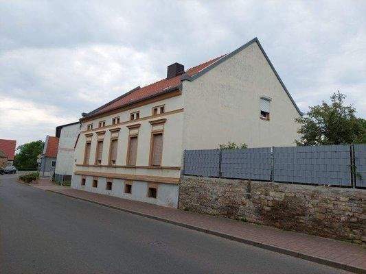 Giebel-/Vorderansicht MFH, von rechts