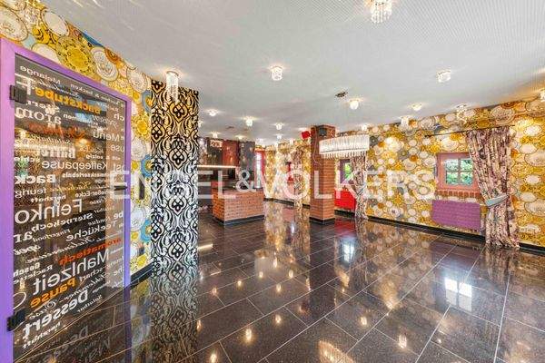 Essbereich im offenen Wohnzimmer