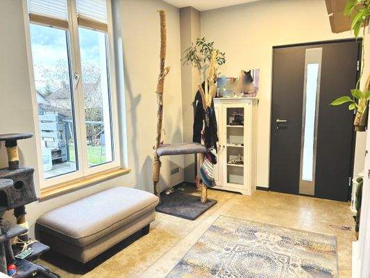 helle Eingangsdiele/Garderobe (Wohnung EG - Nebengebäude)