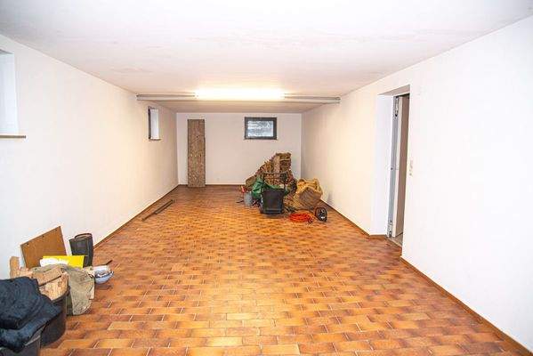 Keller - Garage für 2 Autos hintereinander