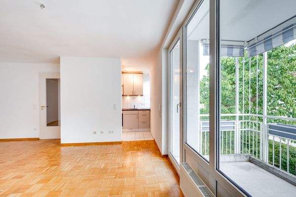 Wohn - und Essbereich