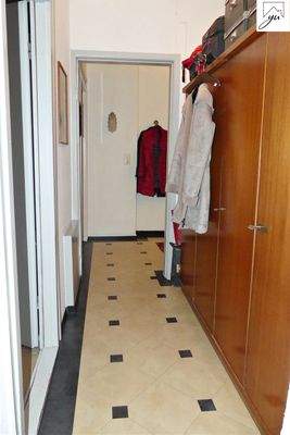 Flur (Wohnung mit Wohnrecht)