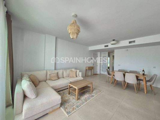 Spacious Flat with a 25 m² Terrace in Fuengirola