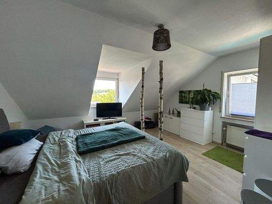 Elternschlafzimer (DG-Wohnung) 