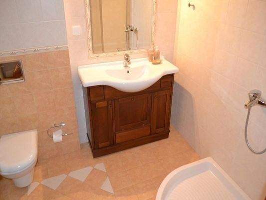 Kreta, Agios Nikolaos: Exklusive Immobilie zu verkaufen. Luxuriöse Villa mit fünf Schlafzimmern