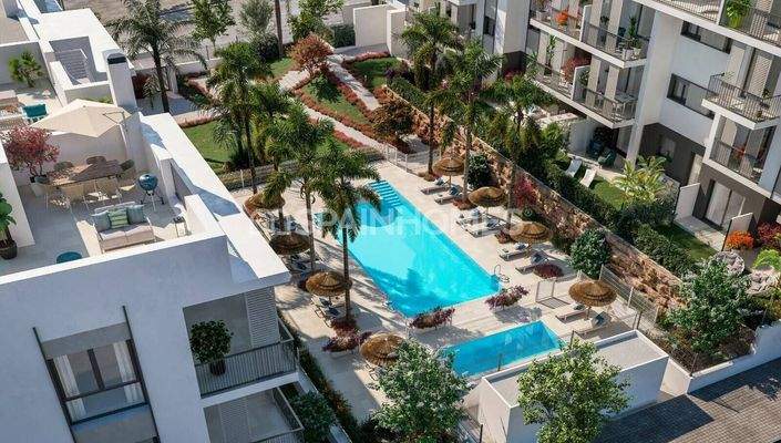 Chic Properties in a Complex with Pool in Estepona