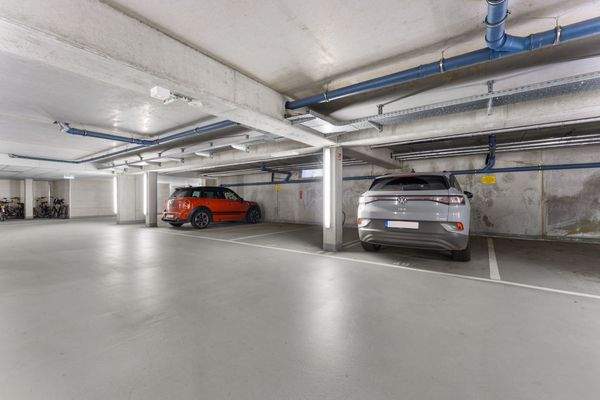 Tiefgaragenstellplatz