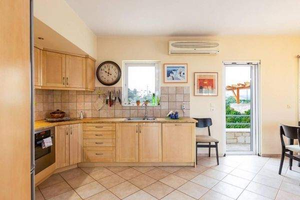 Kreta, Plaka: Einzigartige Villa mit herrlicher Aussicht zu verkaufen