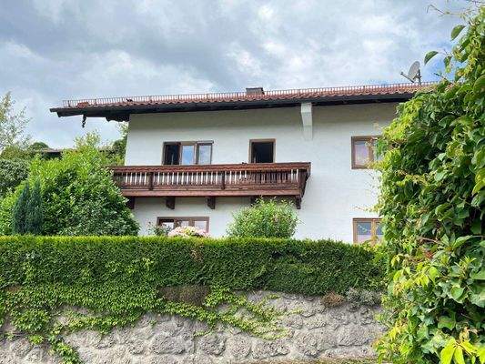 Eingangsbereich im Osten