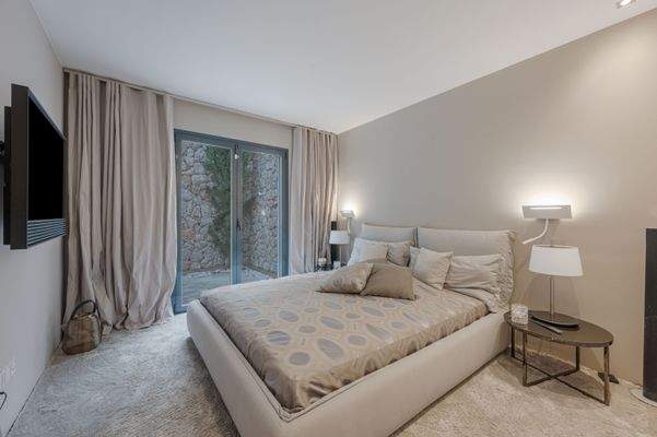 2nd master bedroom 2 Villa Cala Vinyes