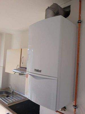 Gas-Kombitherme; Etagenheizung