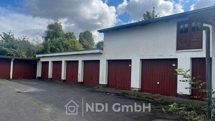 Garagen rückwärtig