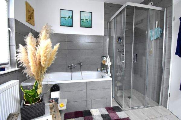 HI-0212  Erste Sahne_ Geschmackvoller Bungalow (6)