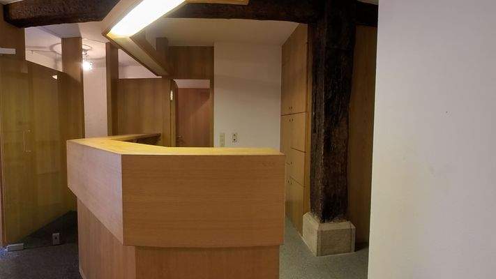 EG Eingangsbereich Theke seitlich