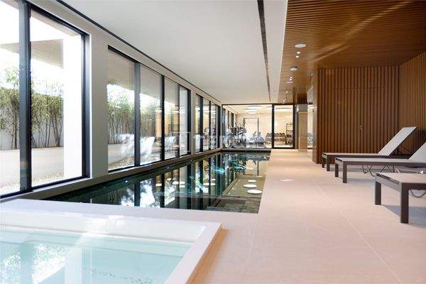 Luxury Properties in Prestigious Beachfront Project in Estepona