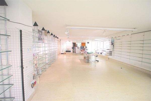 Gewerbefläche oberhalb