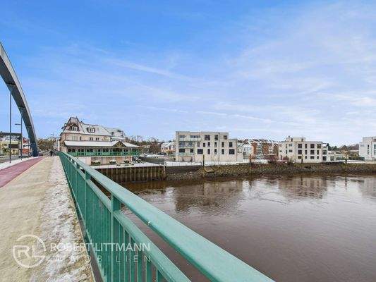 Außenbereich / Brücke