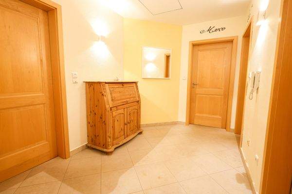 Flur Obergeschoss.jpeg