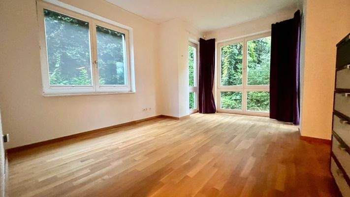 Großes Schlafzimmer