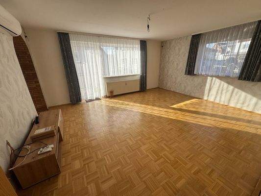 OG Wohnung Wohnzimmer