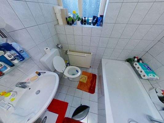 Badezimmer (1).jpg