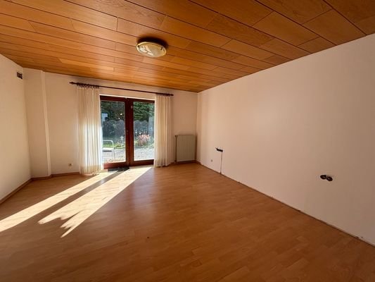 Zimmer im EG mit Terrassenzugang