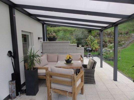 Überdachte Terrasse