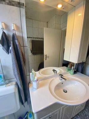 9/ Erdgeschoss: Das Bad - Teilansicht