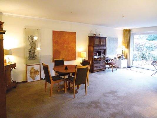 Wohnfläche zs. 51 m²; Raumerhöhung auf 2,58 m