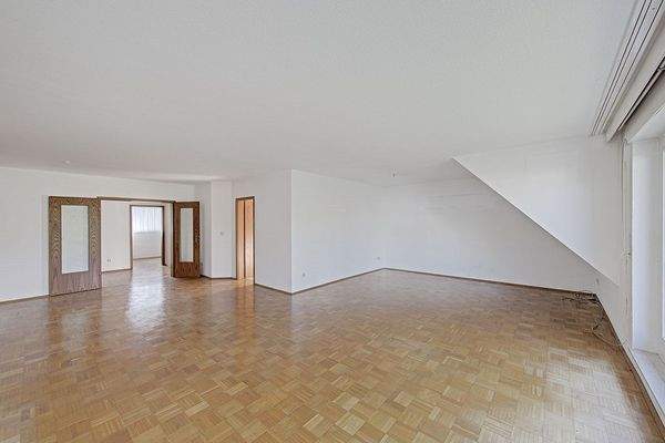 mit viel Platz im Dachgeschoss