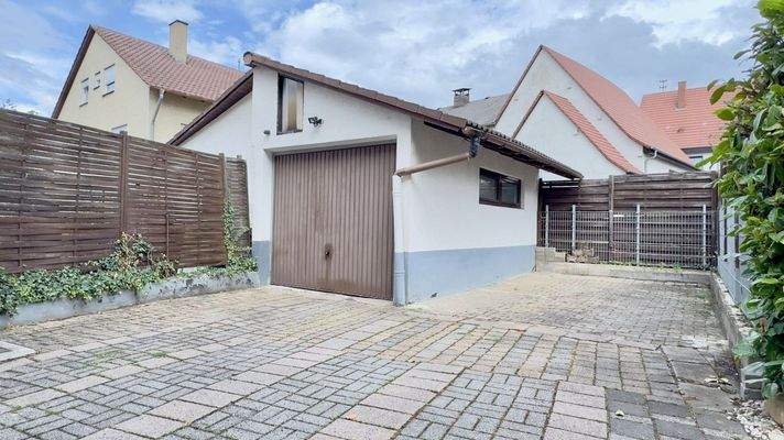 Garage / Stellplatz
