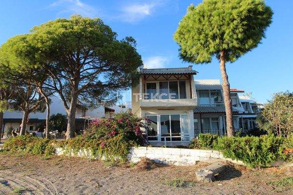 Seafront Investment Villa in a Complex in Manavgat Antalya