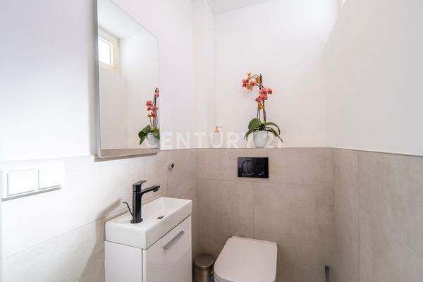 Gäste - WC im Eingangsbereich