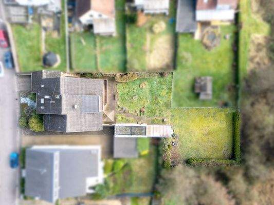 Vielseitiges Zweifamilienhaus in Wallerfangen 