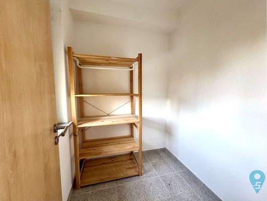 DHH-Schrollbach-Interior view | upper floor storage room