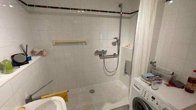 Badezimmer_Ansicht_2