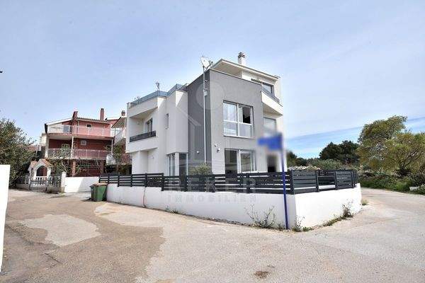 Moderne Maisonette in bester Lage in Vodice