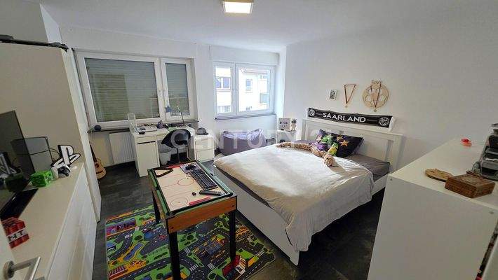 Eltern- Schlafzimmer 