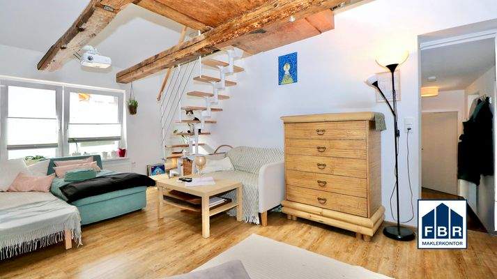 Wohneinheit auf zwei Ebenen im hinteren Wohnhaus