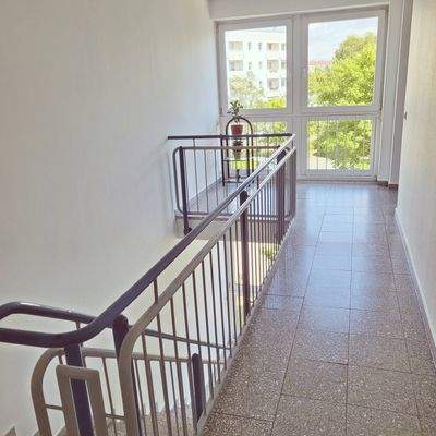 gepflegtes Treppenhaus.jpg