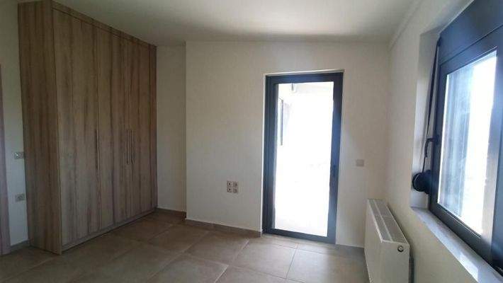 Kreta, Vlites: Apartment im ersten Stock mit Meer- und Bergblick zu verkaufen