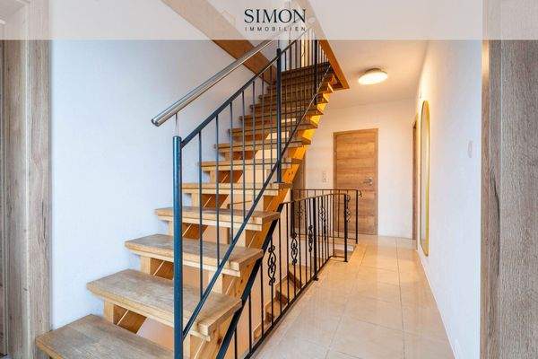 1. Obergeschoß - Gang