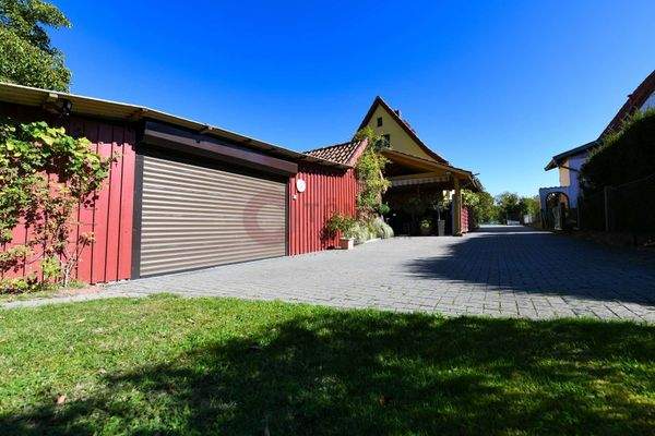 Außenansicht Garage 