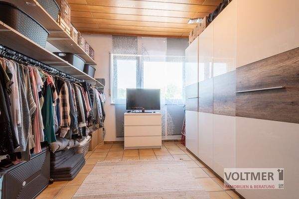 Whg 2.OG Ankleidezimmer