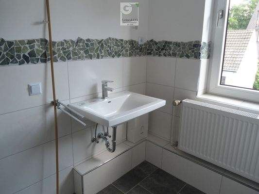 WE, 1. OG, Hauptbadezimmer (3)