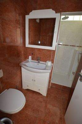 Gäste-WC mit Dusche