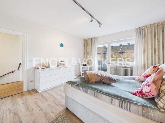 Schlafzimmer mit Balkon