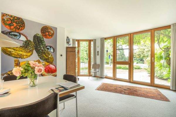 Blick vom Essbereich im EG in den Garten