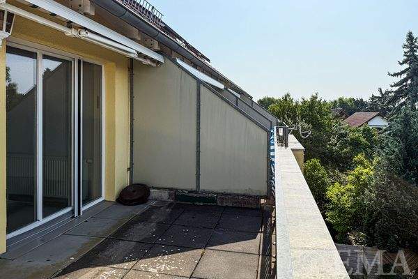 Dachterrasse mit Markise