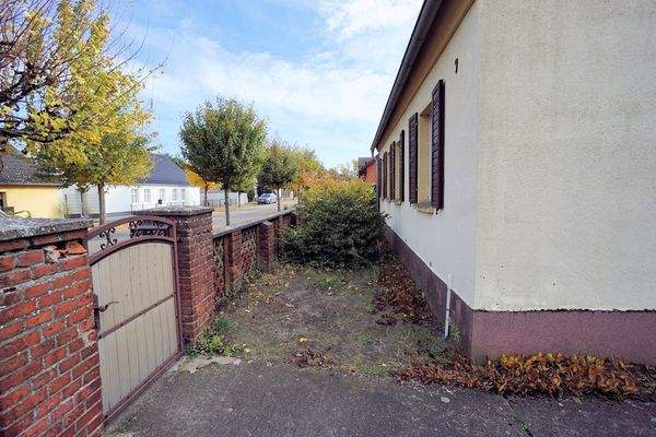 Haus Straßenseite (8).jpg